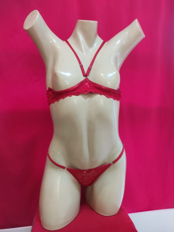 Conjunto Somente a Base Com Aro e Calcinha String Yaffa Y7123